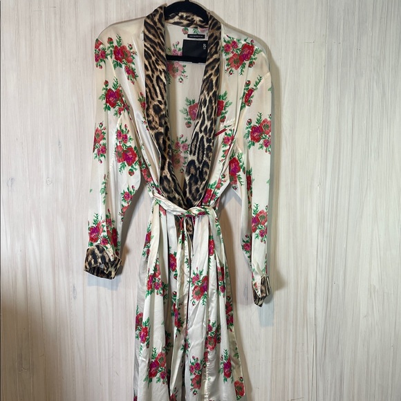 R13 SILK SMOKING ROBE WITH PIPING FLORAL SMALL - Picture 5 of 7